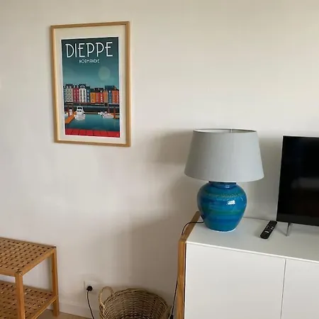 Lägenhet Lumineux Rdc Vue Sur Parking Prive Dieppe